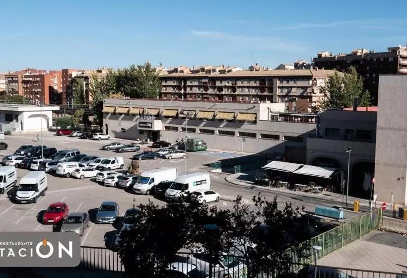 پانسیون Hostal Restaurante Estación