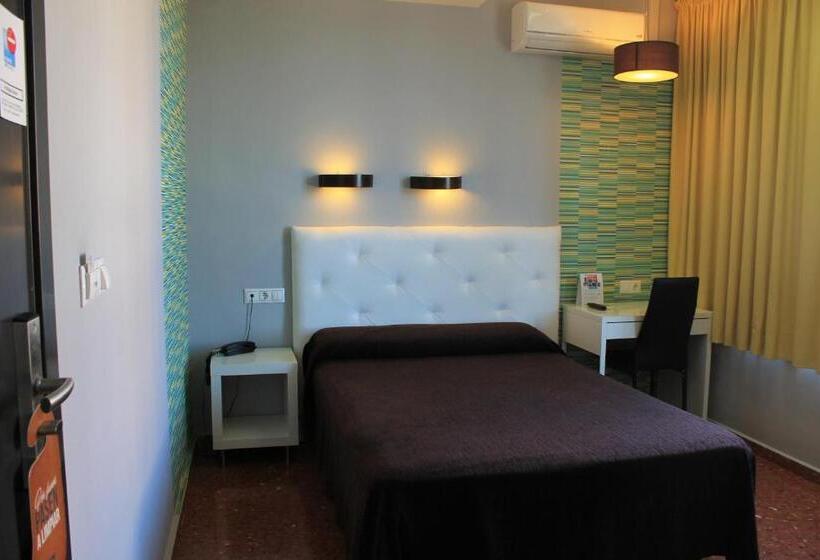 بنسيون Hostal Restaurante Estación