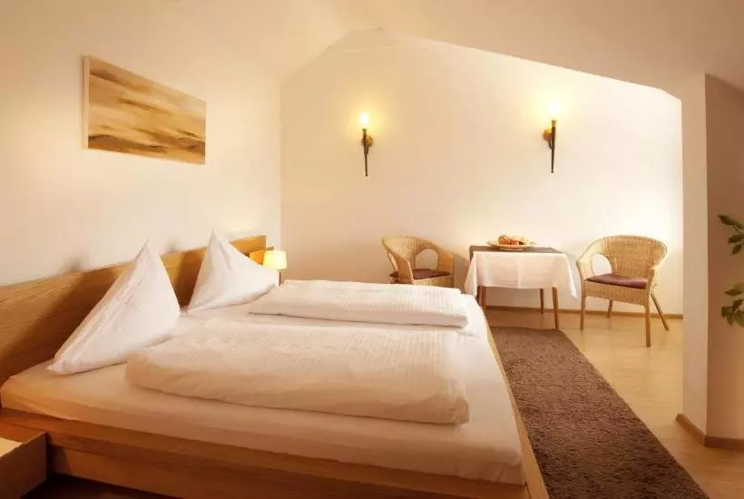 Pension Gasthof Badl   Bed & Breakfast