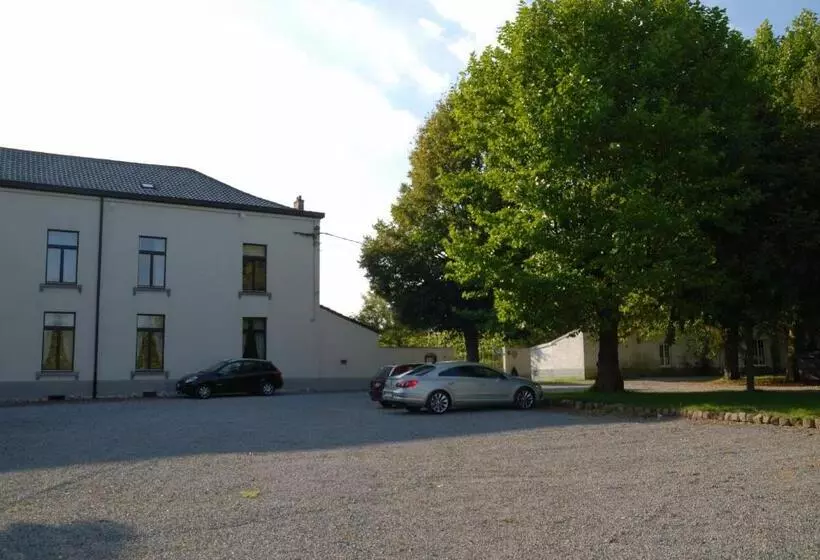 ペンション Guesthouse Les Tilleuls