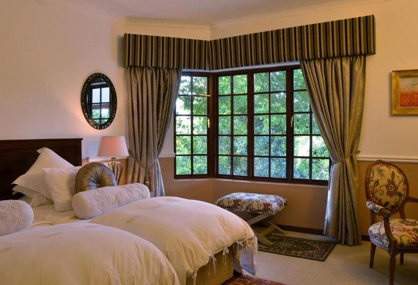 膳宿费 Highgrove House Country Hotel, Restaurant, Farm & Spa