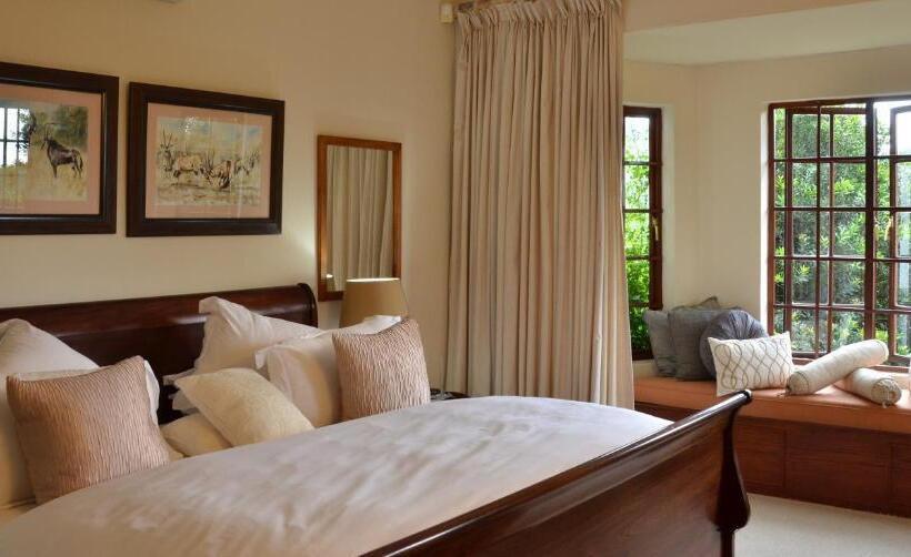 膳宿费 Highgrove House Country Hotel, Restaurant, Farm & Spa