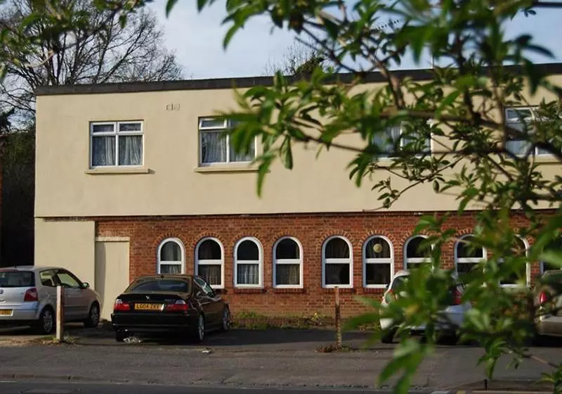 پانسیون Hillingdon Lodge