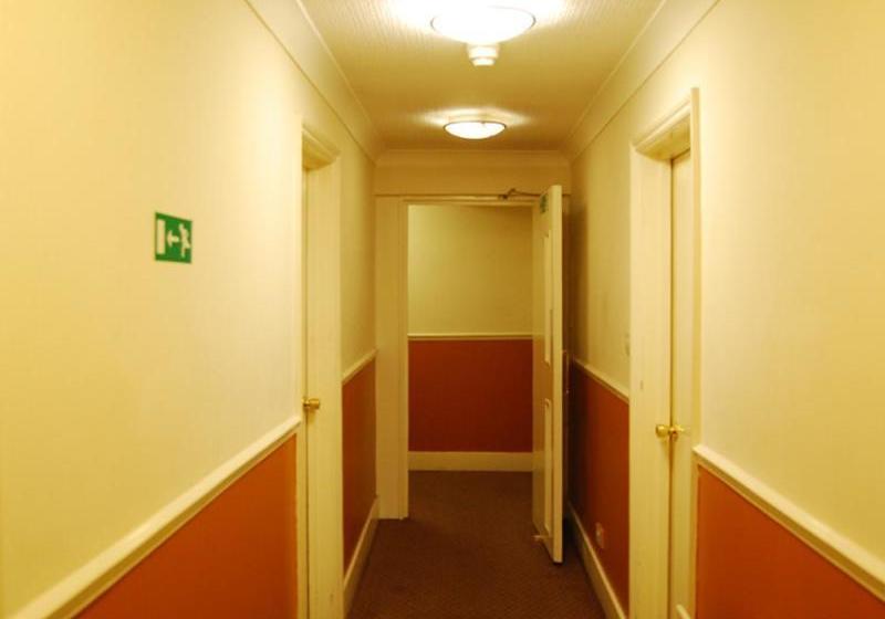 پانسیون Hillingdon Lodge