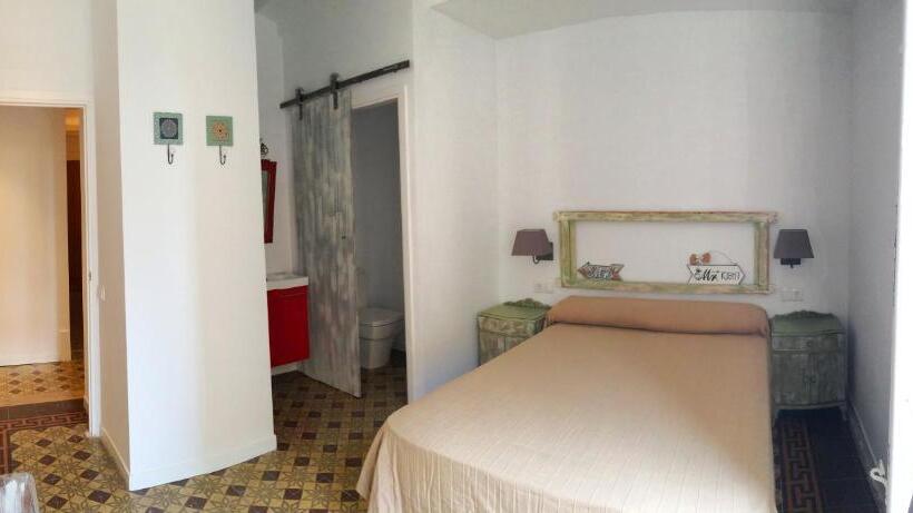 پانسیون Hostal Portugal