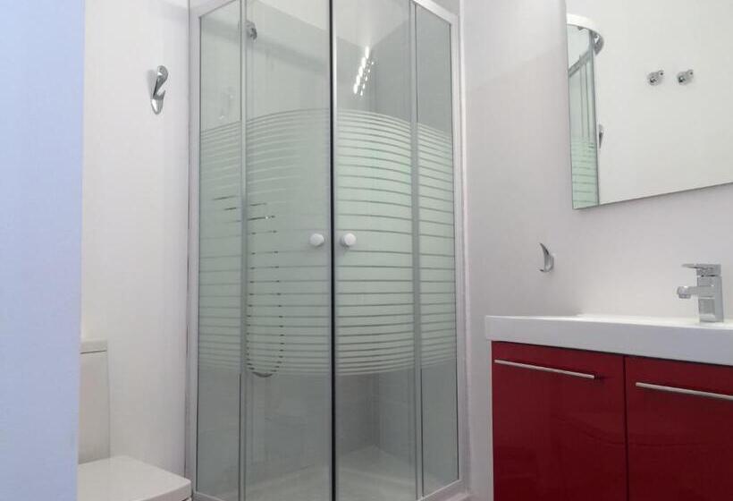 پانسیون Hostal Portugal