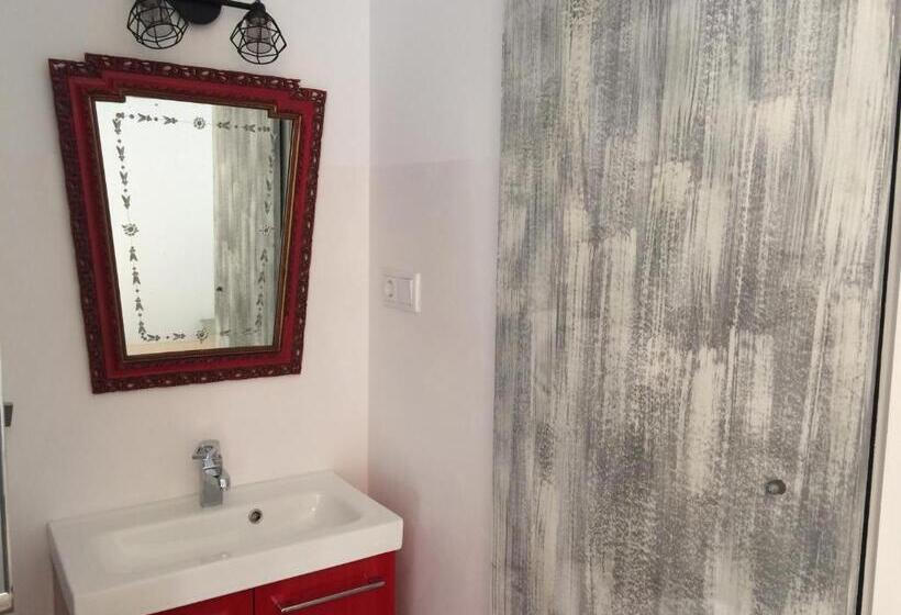 پانسیون Hostal Portugal