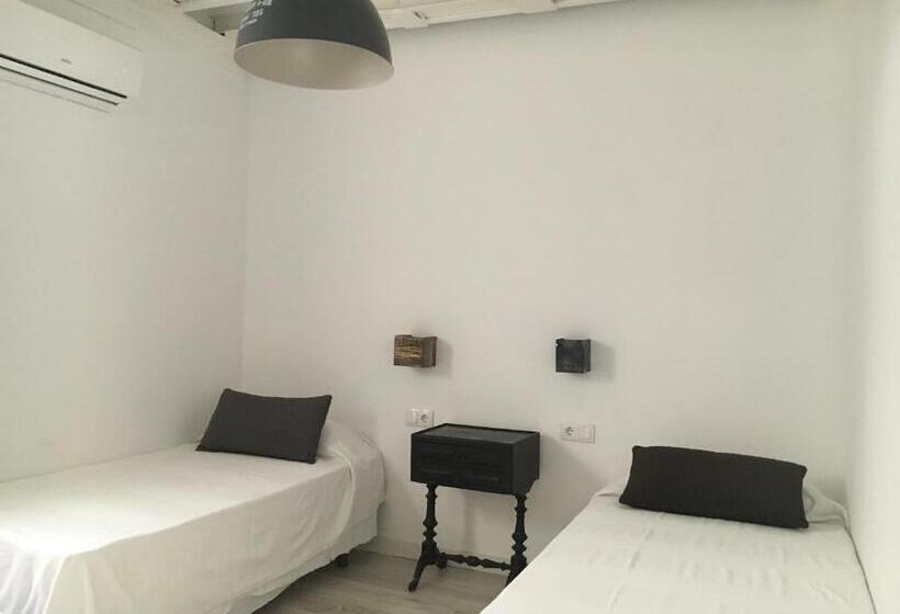 پانسیون Hostal Portugal