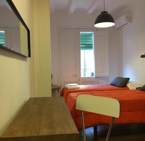 پانسیون Hostal Portugal