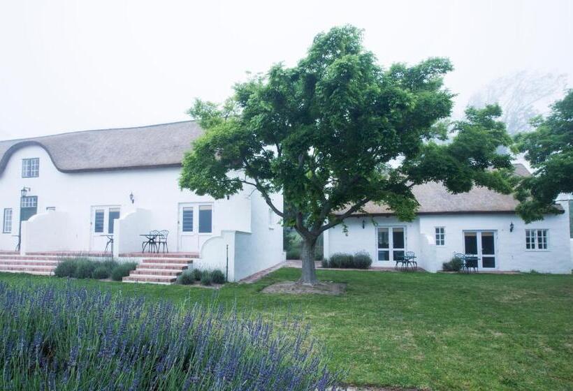 פנסיון Klein Waterval Riverside Lodge