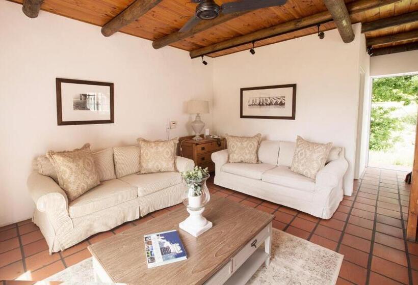 פנסיון Klein Waterval Riverside Lodge