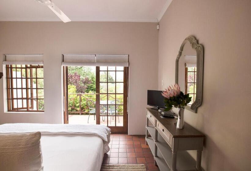 פנסיון Klein Waterval Riverside Lodge