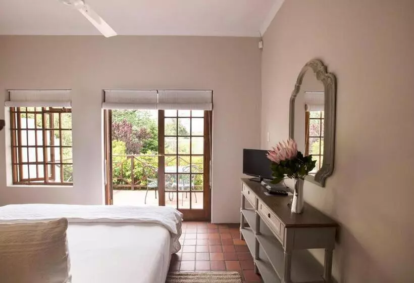 Majatalo Klein Waterval Riverside Lodge