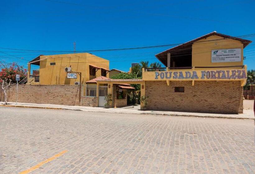 بنسيون Pousada Fortaleza