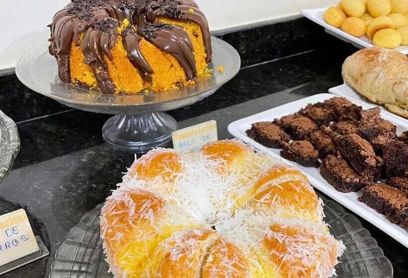 پانسیون Pousada Larissa