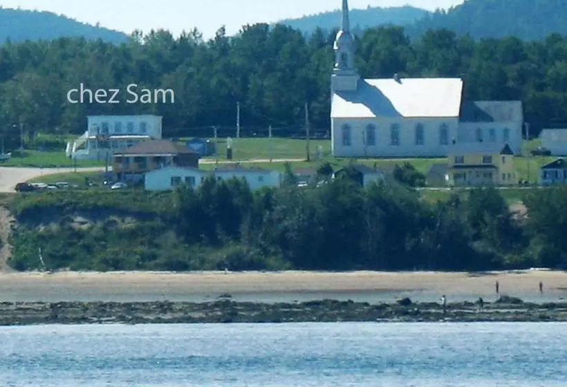 Auberge Du Café Chez Sam