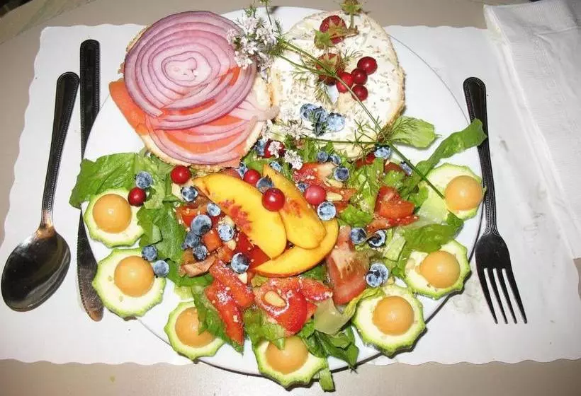 Auberge Du Café Chez Sam