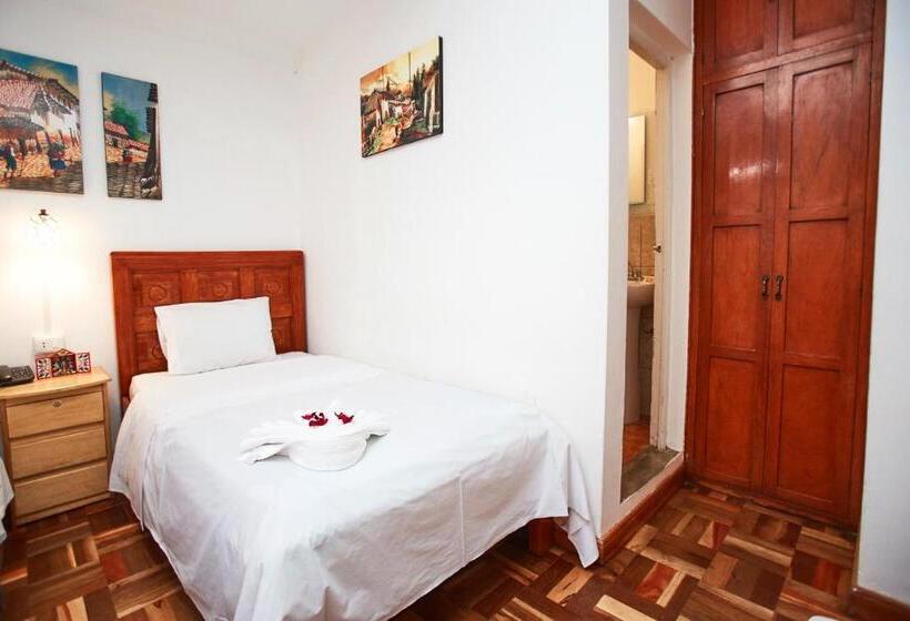 Hostel Hostal Danna Inn