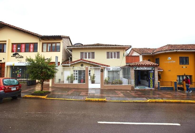 Hostel Hostal Danna Inn