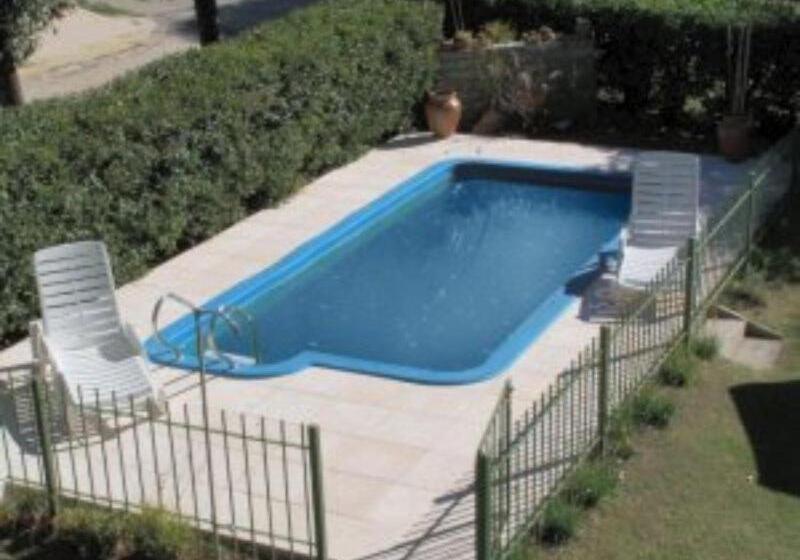 فندق صغير Hosteria Zureechea