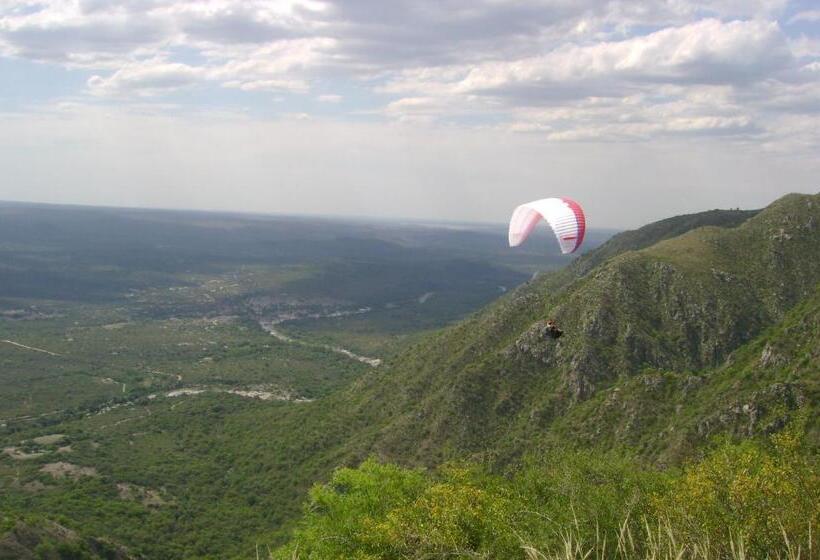 فندق صغير Hosteria Zureechea