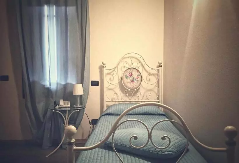 Hotelli Agriturismo Borgo Tecla