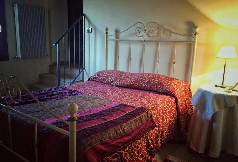 فندق Agriturismo Borgo Tecla