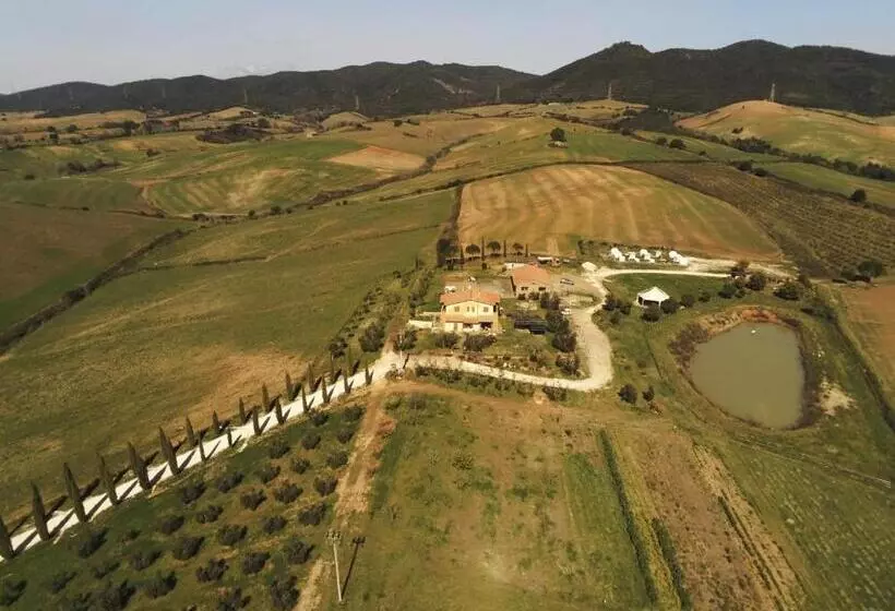 ホテル Agriturismo La Svolta