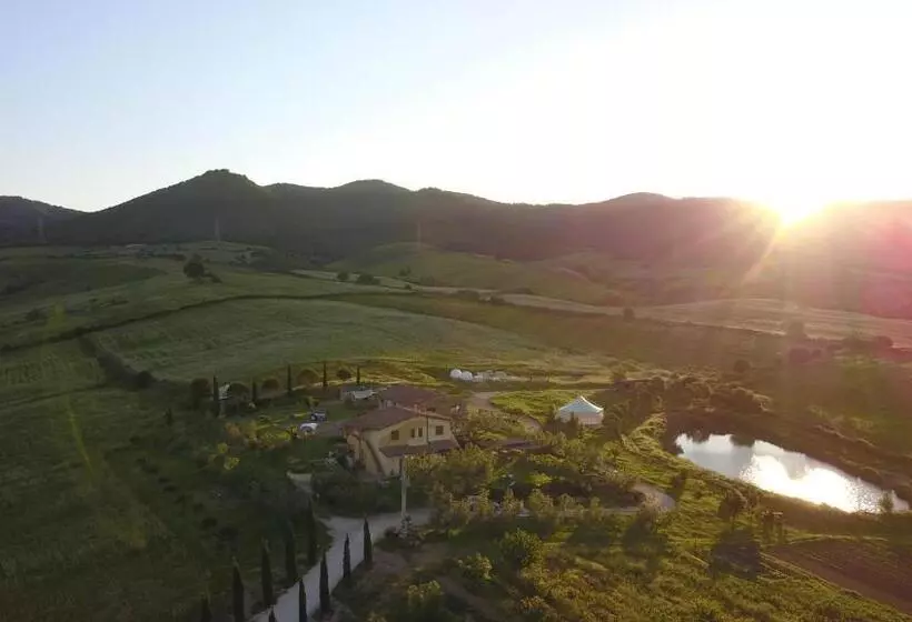 ホテル Agriturismo La Svolta