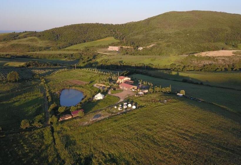 בית מלון כפרי Agriturismo La Svolta