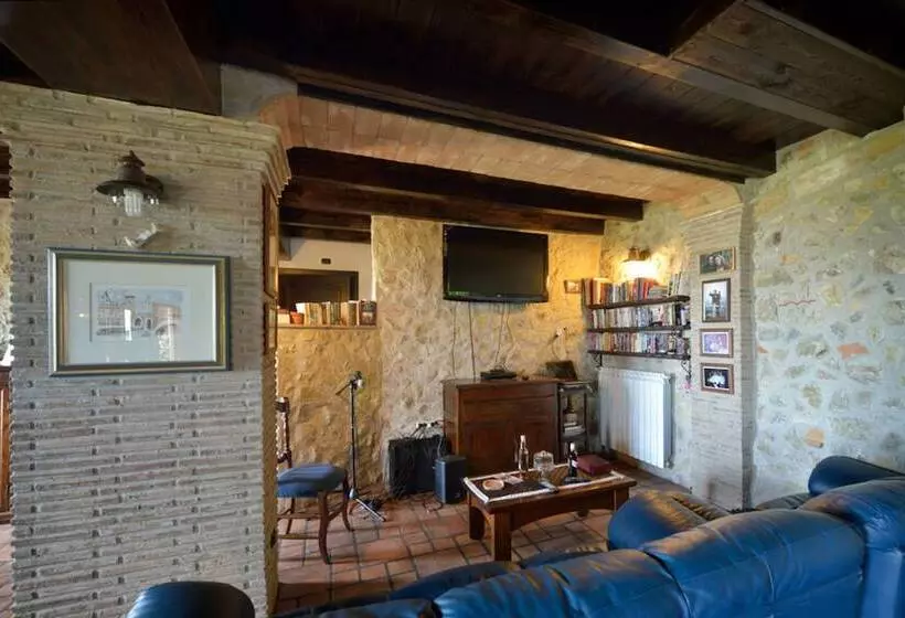 Il Casale Delle Ginestre