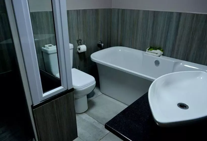 Majatalo Kududu Guest House