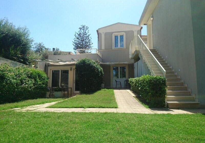 פנסיון La Villa Del Mare