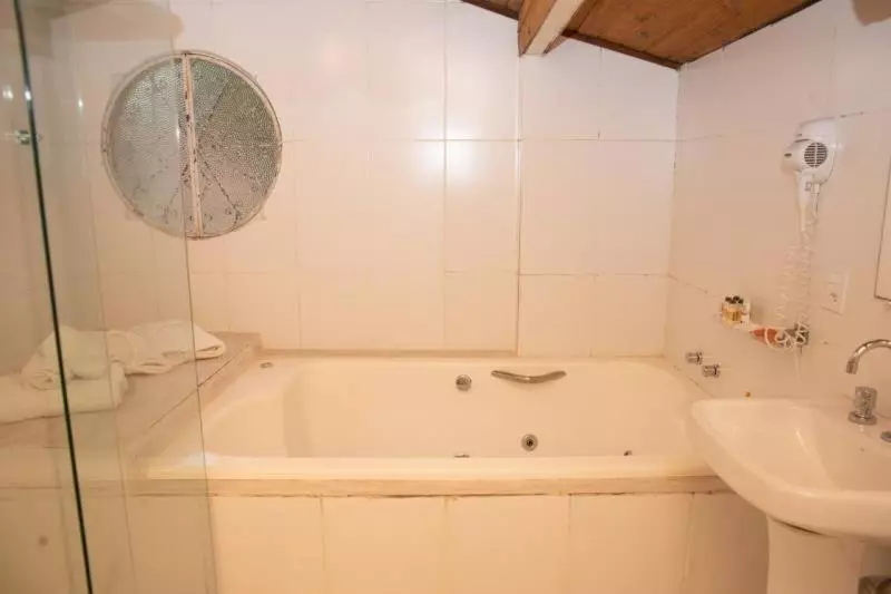 ペンション Pousada Sitio E Poesia