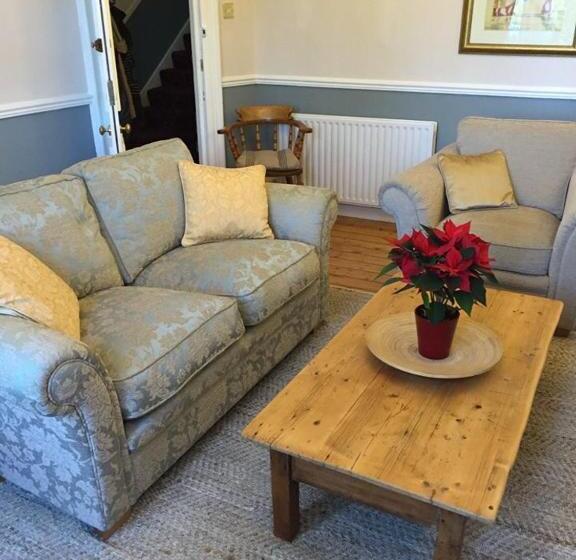 بنسيون Sandsides Guest House