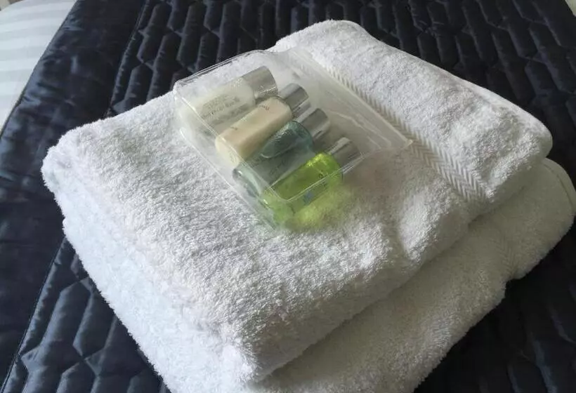 Majatalo Sandsides Guest House