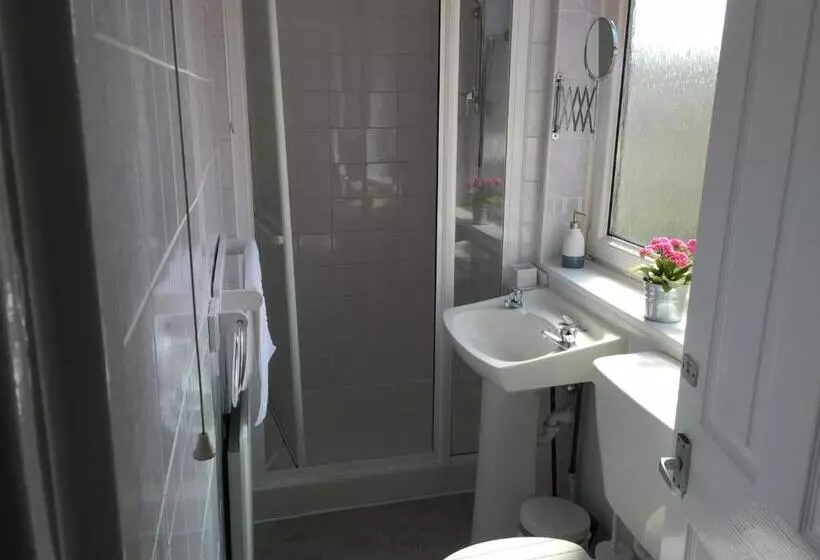 Majatalo Sandsides Guest House