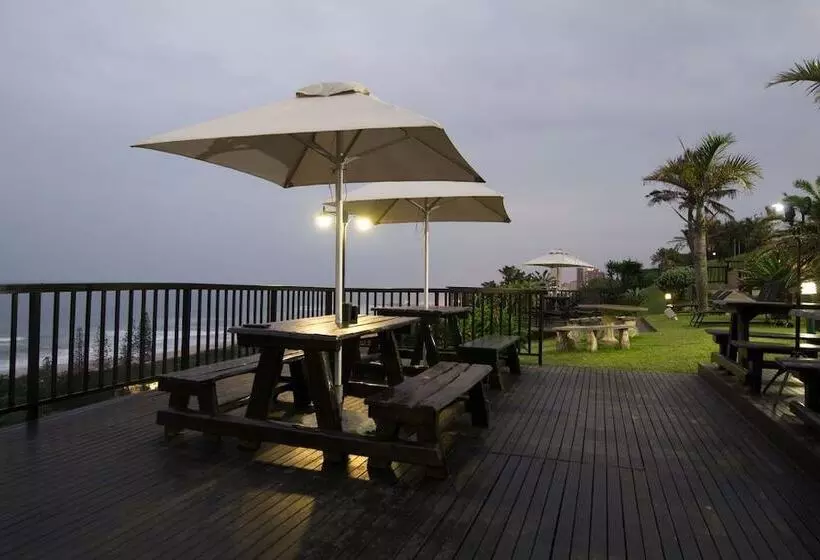 ペンション The Bali Grand Lodge And Spa