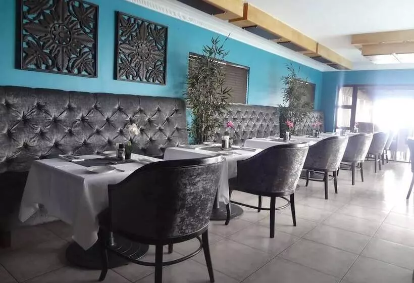 ペンション The Bali Grand Lodge And Spa