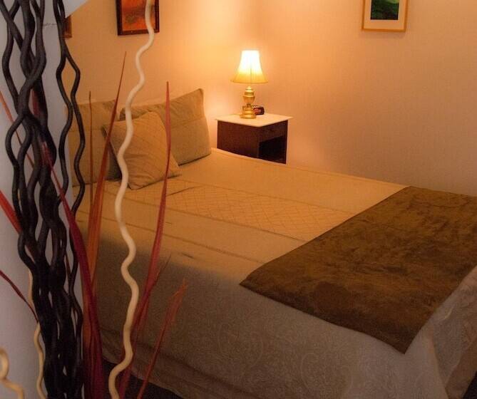 ユースホステル Auberge Micro Brasserie Le Baril Roulant