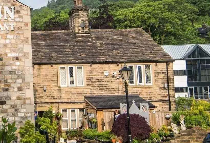 Retkeilymaja The Old Bell Inn