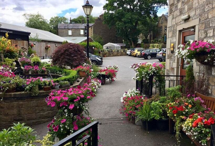 호스텔 The Old Bell Inn