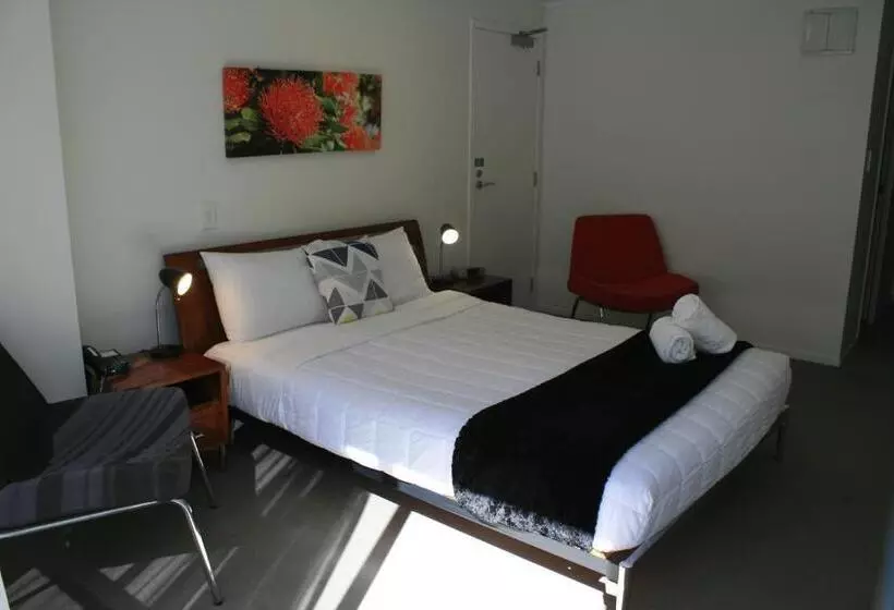 Atlas Suites And Apartments