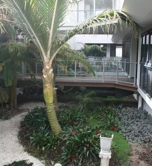 Atlas Suites And Apartments