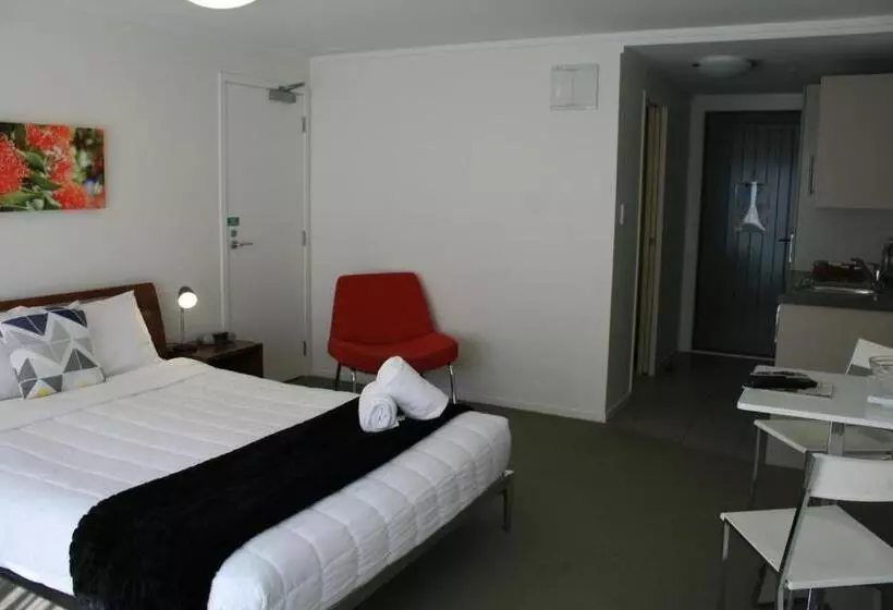 Atlas Suites And Apartments