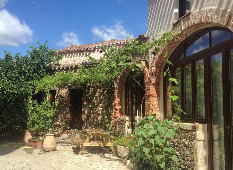 Bed and Breakfast Il Portico Guesthouse