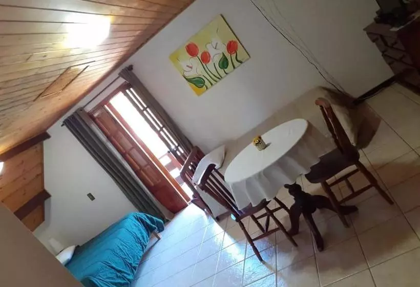 Aamiaismajoitus (B&B) Pousada Girassol