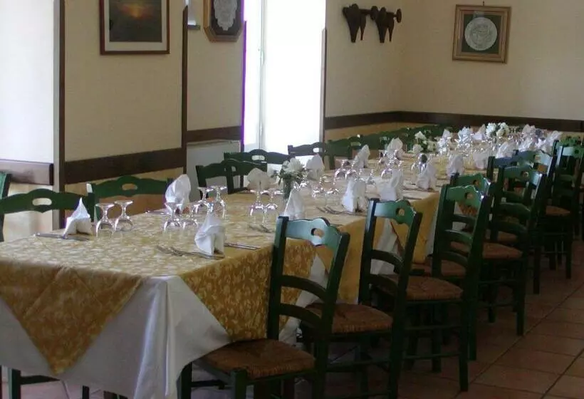 Hotelli Agriturismo La Ginestra