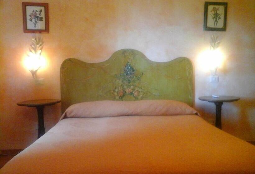 בית מלון כפרי Ciuci S Manor