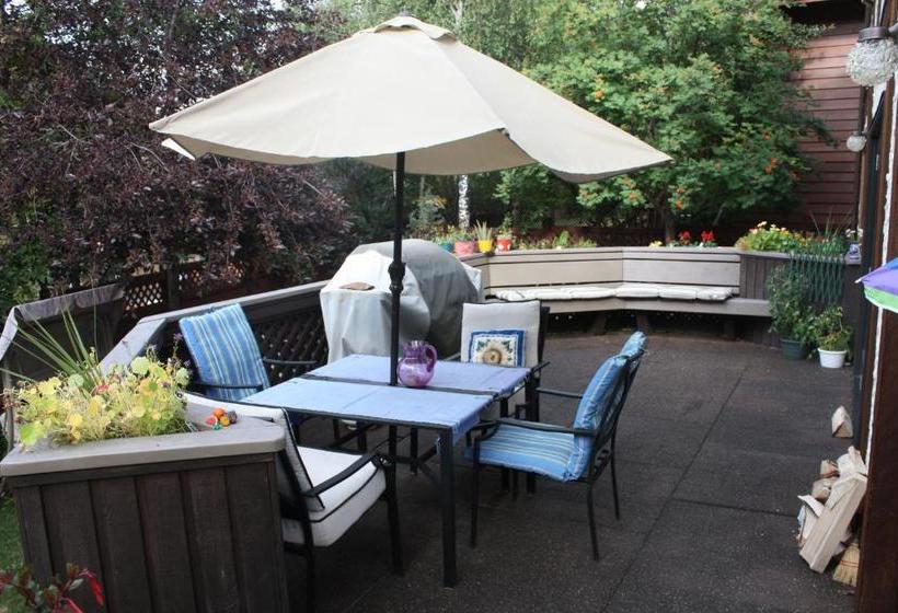 Panzió Bear Cub Lodging